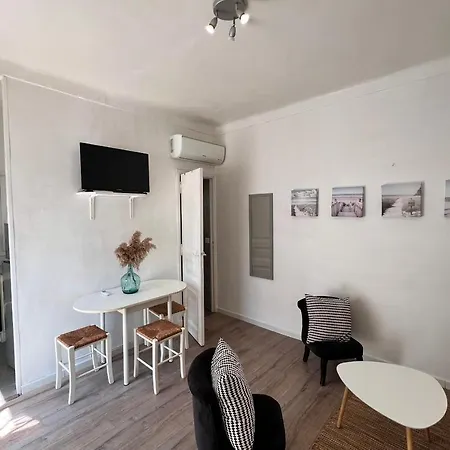 Apartment 30m In The Heart Of Old Wifi Air Conditioning *