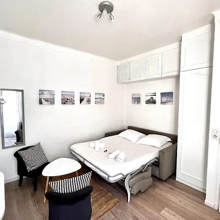 Apartment 30m In The Heart Of Old Wifi Air Conditioning Antibes