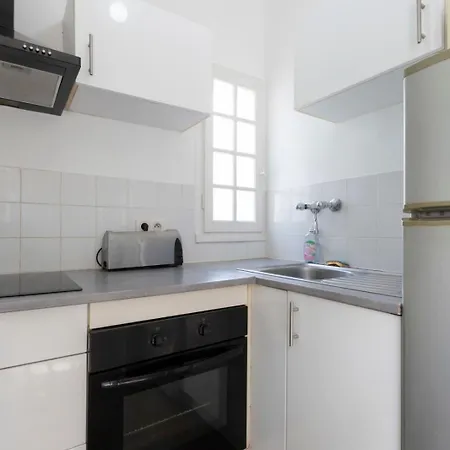 아파트 Cozy 30 M In Old With Wi-fi & Ac
