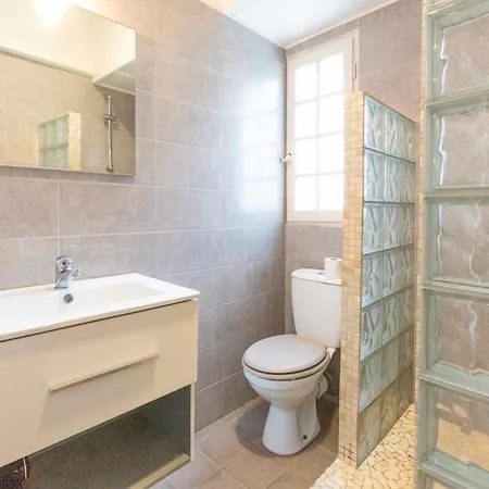 아파트 Cozy 30 M In Old With Wi-fi & Ac *
